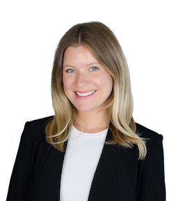 Ellie Hupp Headshot